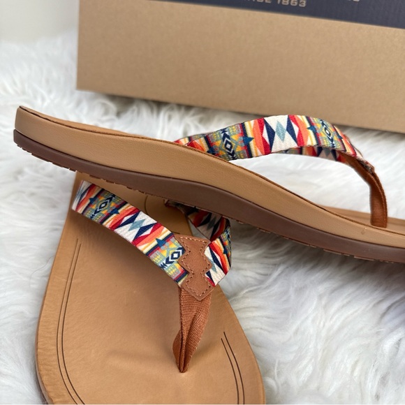 Pendleton Fire Legend Leather And Fabric Southwest Print Thong Sandals 8 NWB! - Picture 5 of 7